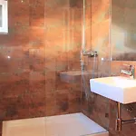 Charming Duplex- Principe Real 公寓 *