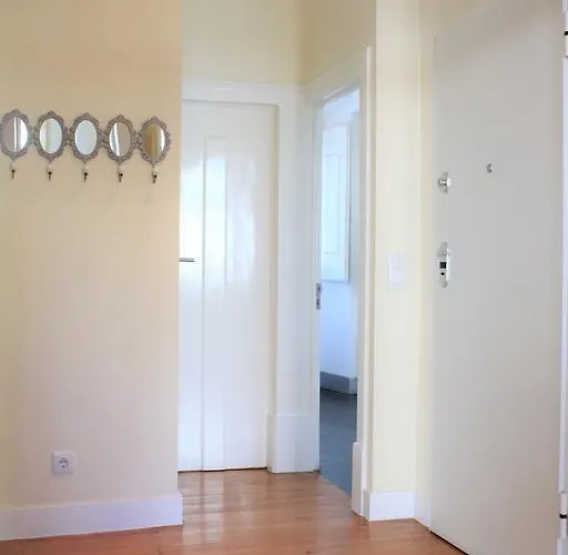 Charming Duplex- Principe Real * Lisbon